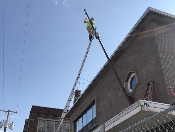 Salvation Army - Restore outrigger style flagpole